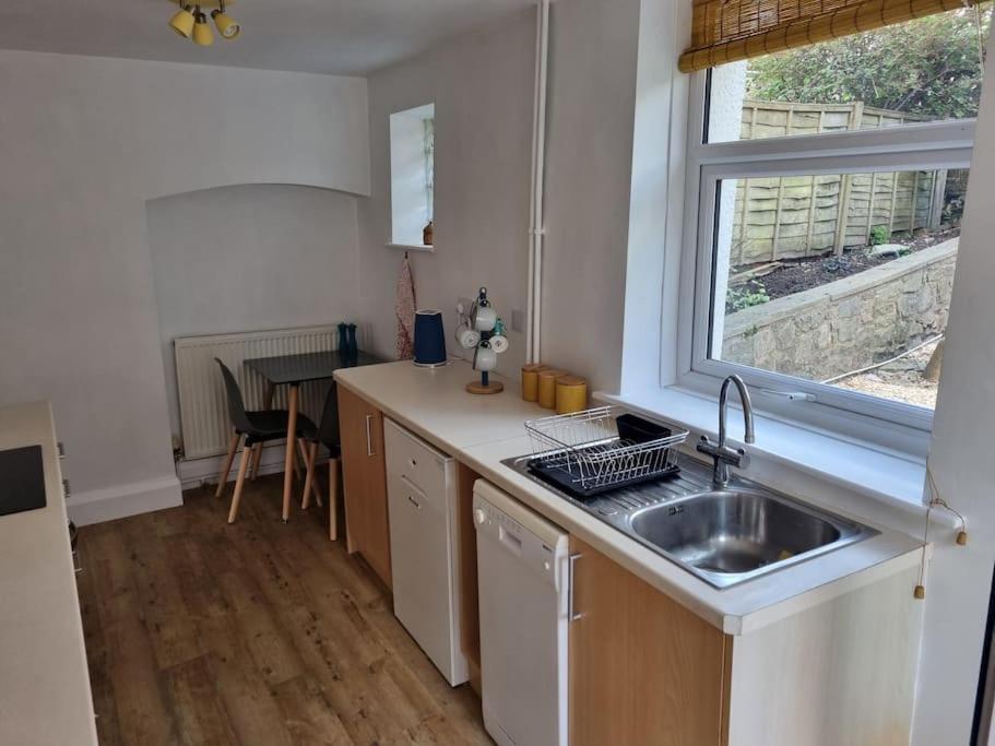 Cheerful Two Bedroom Cottage In The Forest Of Dean Lydbrook 外观 照片
