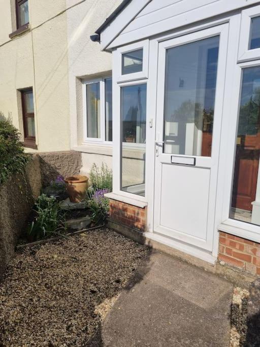 Cheerful Two Bedroom Cottage In The Forest Of Dean Lydbrook 外观 照片